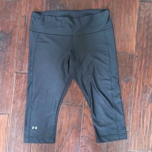 UnderArmour Compression Yoga Capri XL